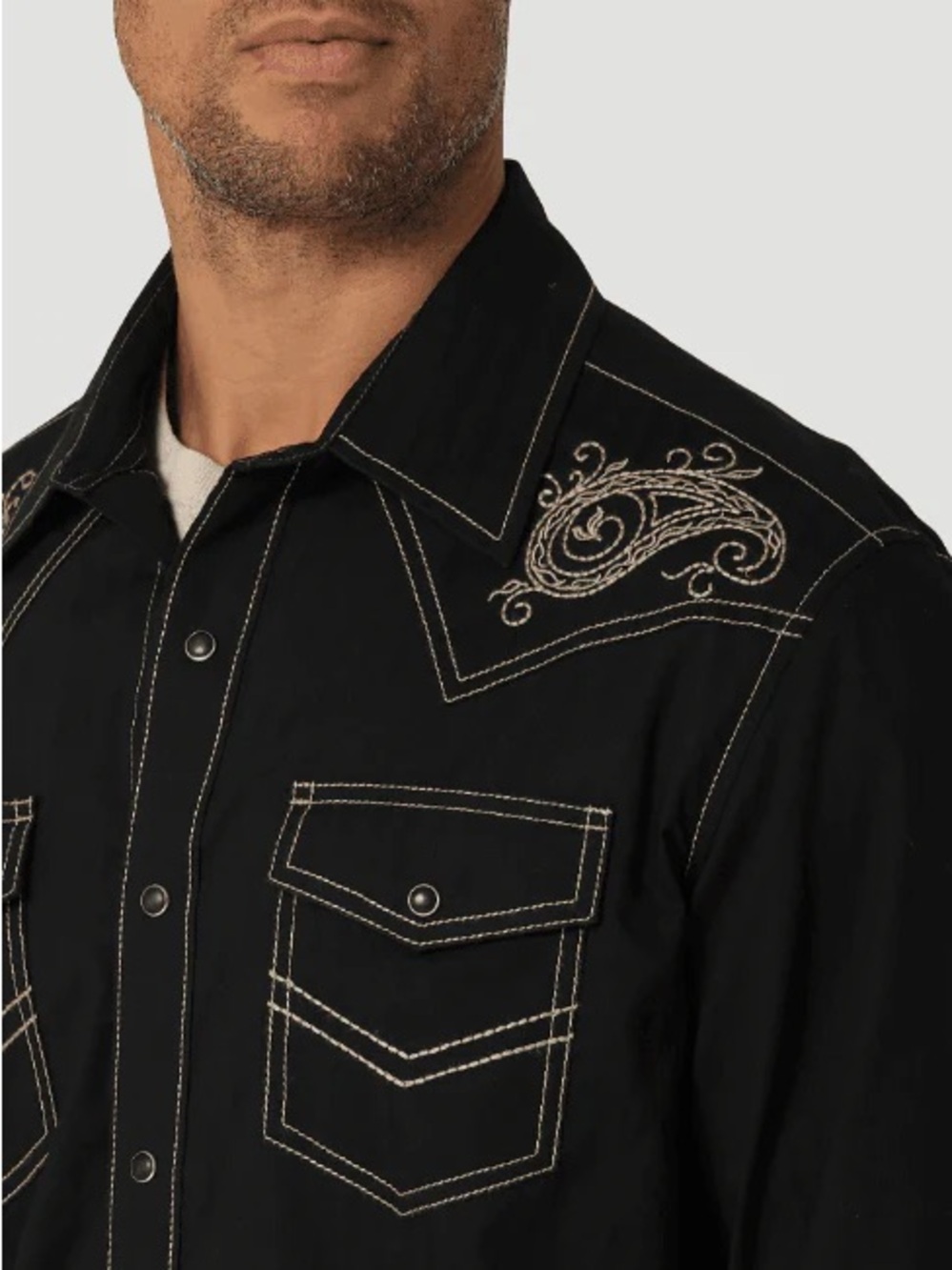 Wrangler Black Long-Sleeve Western Shirt with Cream Embroidery - Picture 2 of 16